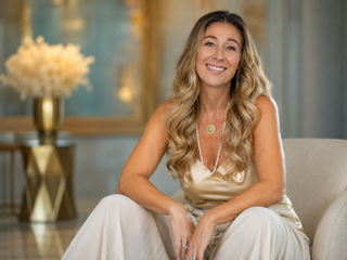 Renée Ambarees: The Woman Who Turned Closed Doors into the Smile Revolution Renée Ambarees: The Woman Who Turned Closed Doors into the Smile Revolution