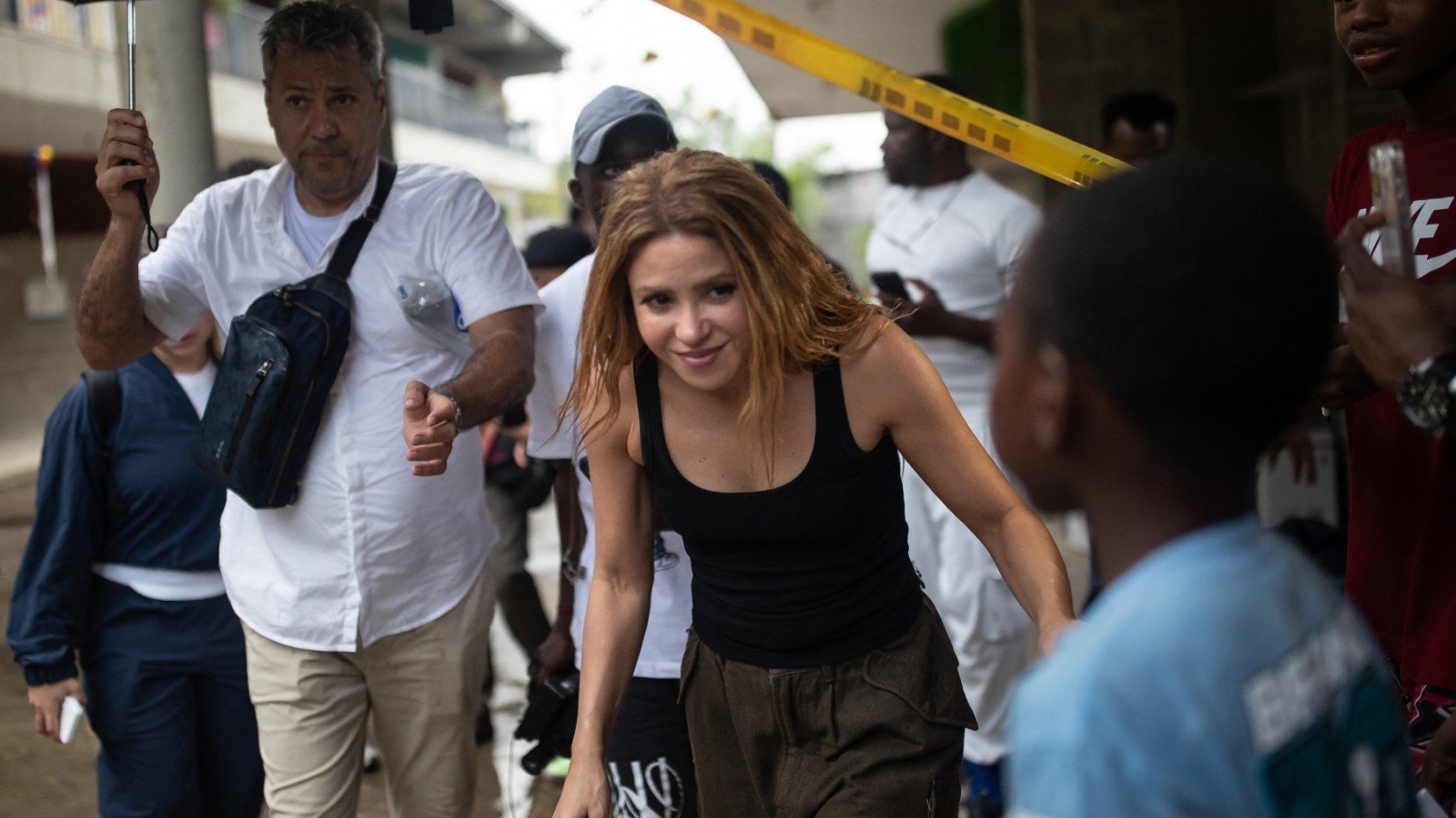Shakira Pledges .25 Million to Rebuild Schools Damaged by Earthquake in Colombia