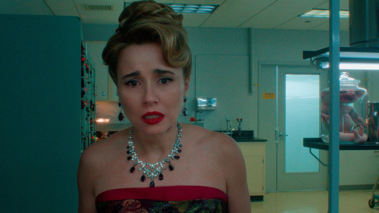 Linda Cardellini's Performance In Crystal Lake Is Haunting In The Best Way