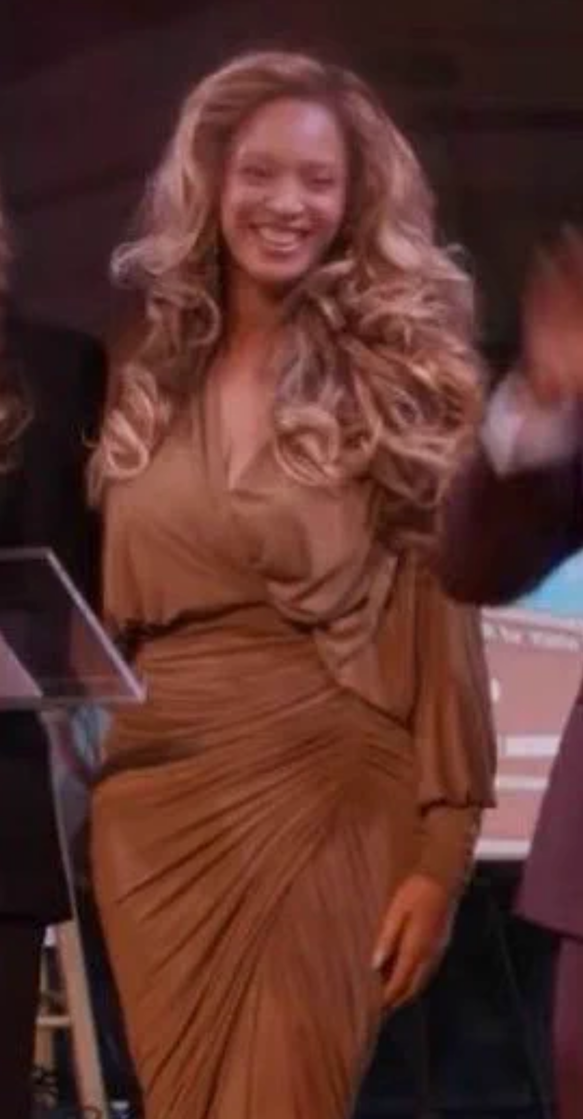 Beyoncé Wore a 8 Et Ochs Antique Moss Matte Jersey Draped Midi Dress to the Knowles-Rowland House Opening in Houston