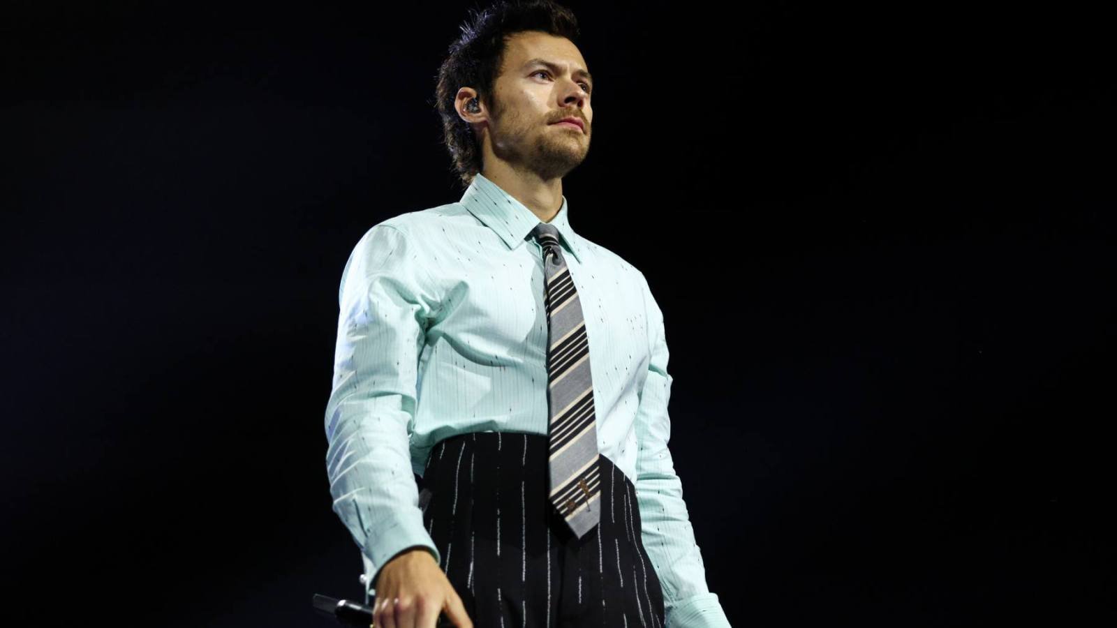 Harry Styles Performs New Song Written for Liam Payne on Anniversary of His Death Harry Styles Performs New Song Written for Liam Payne on Anniversary of His Death